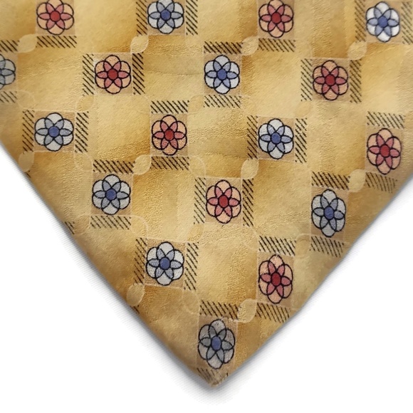 Arrow‎ Mens Necktie Tie Yellow Red Blue Accents Geometric 61" Long - Picture 3 of 8